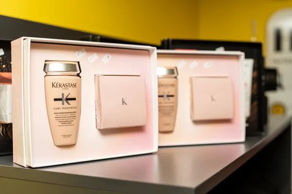 Préparer vos cheveux pour la plage avec nos produits de soin